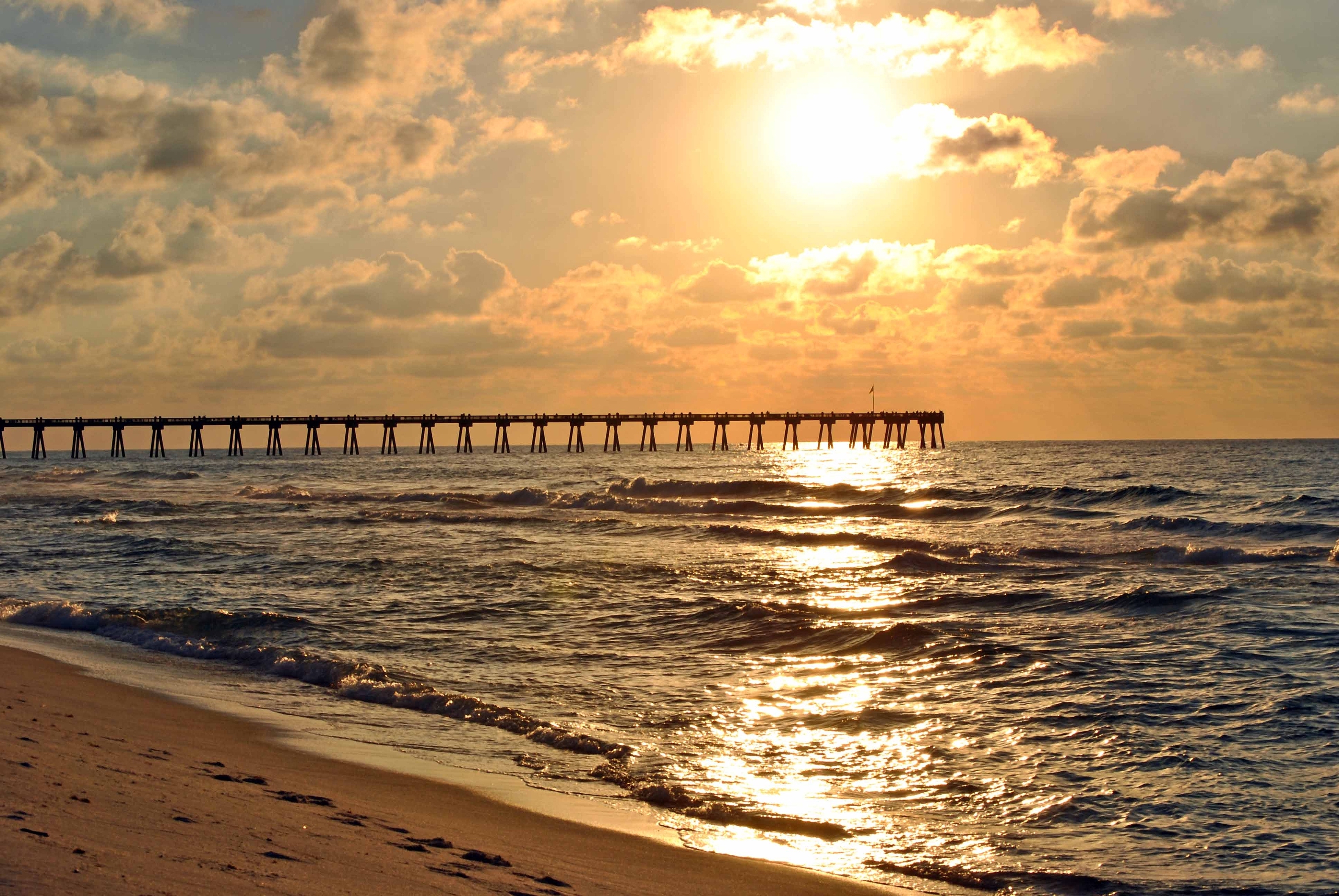 bigstock-Golden-Sunrise-Over-The-Water--459743907
